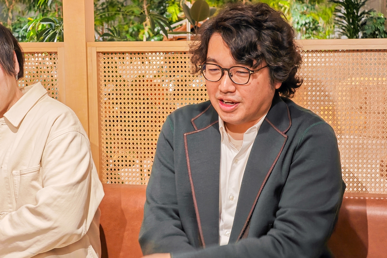 石野氏