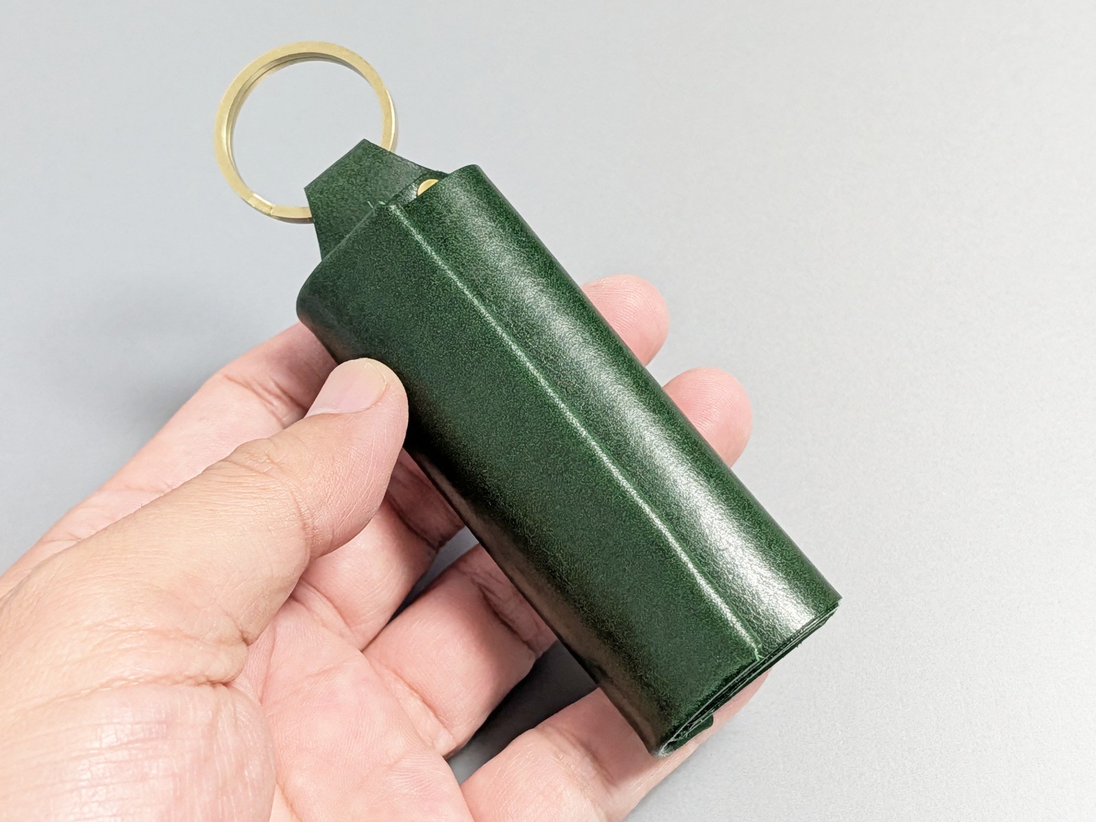 本体。サイズは印鑑よりひとまわり大きい程度