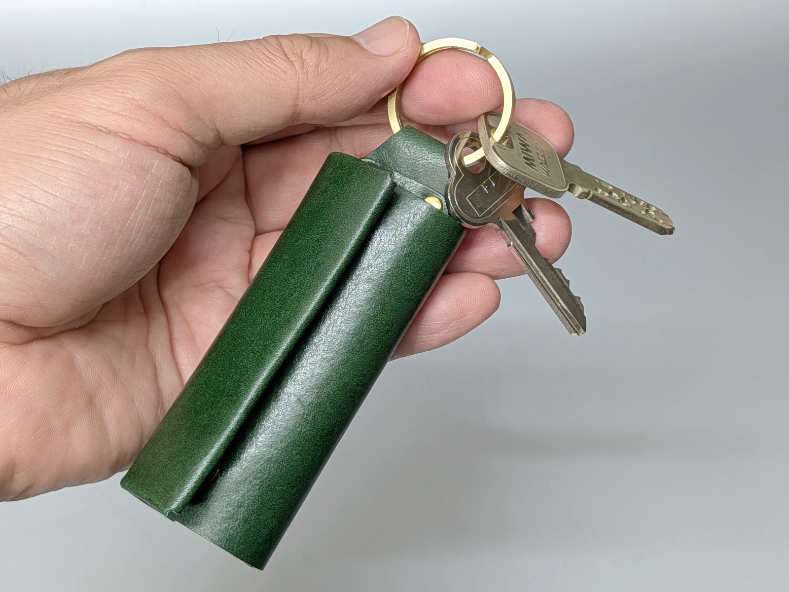 リングにキーなどを下げて持ち歩くとよいだろう