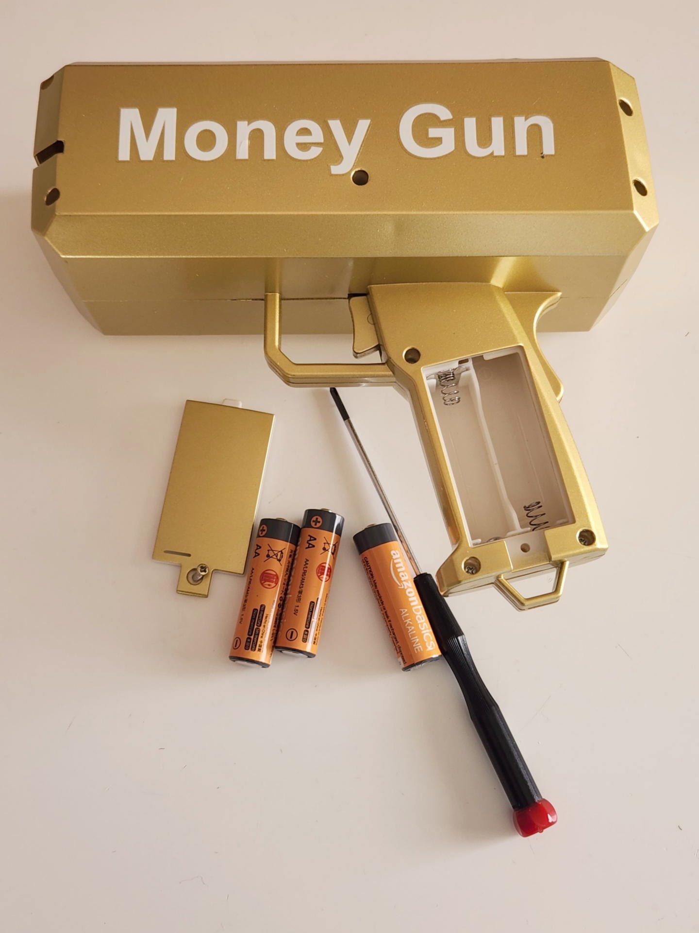 電池ボックスと単3電池