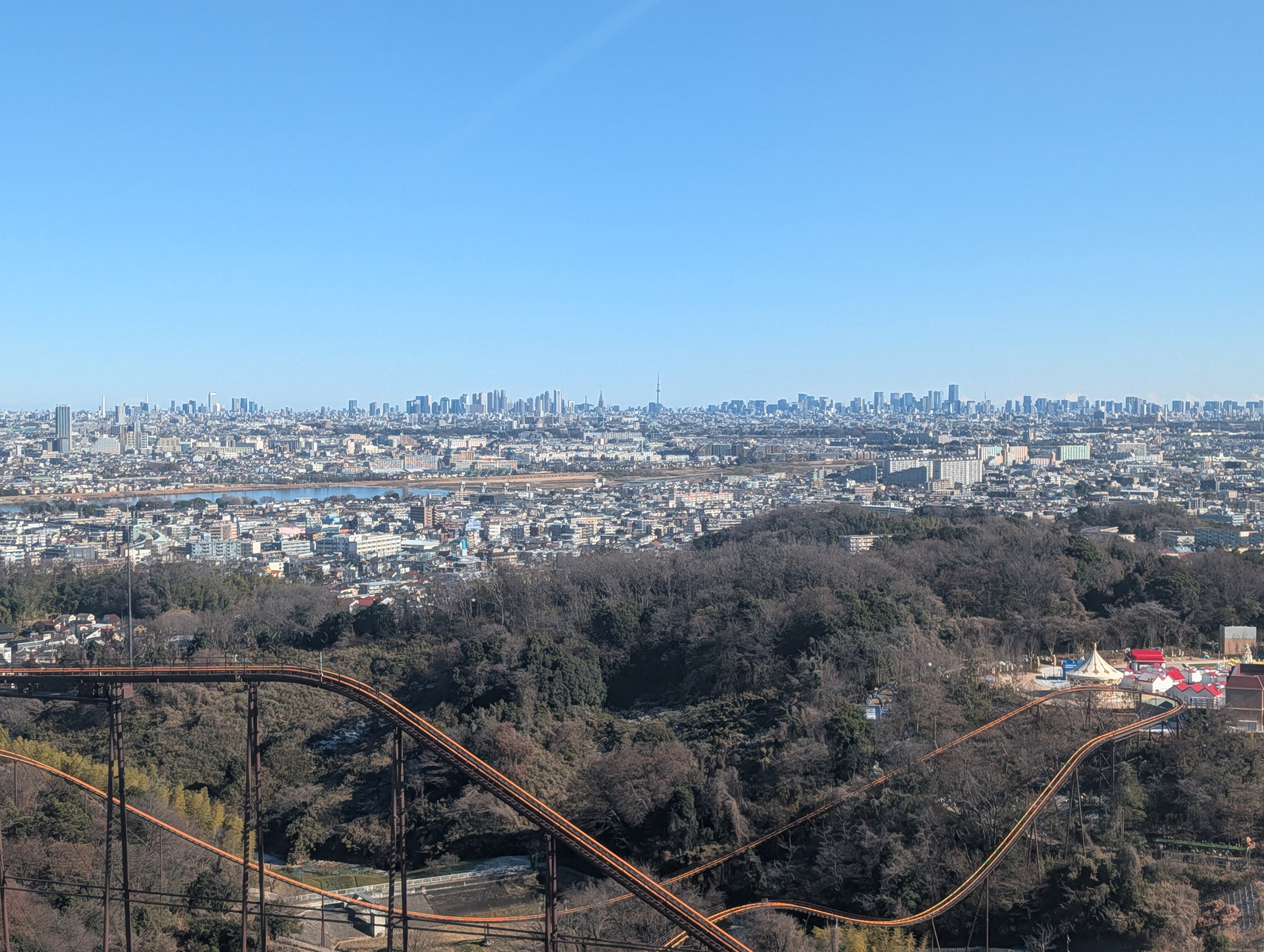 某遊園地の観覧車からの眺め