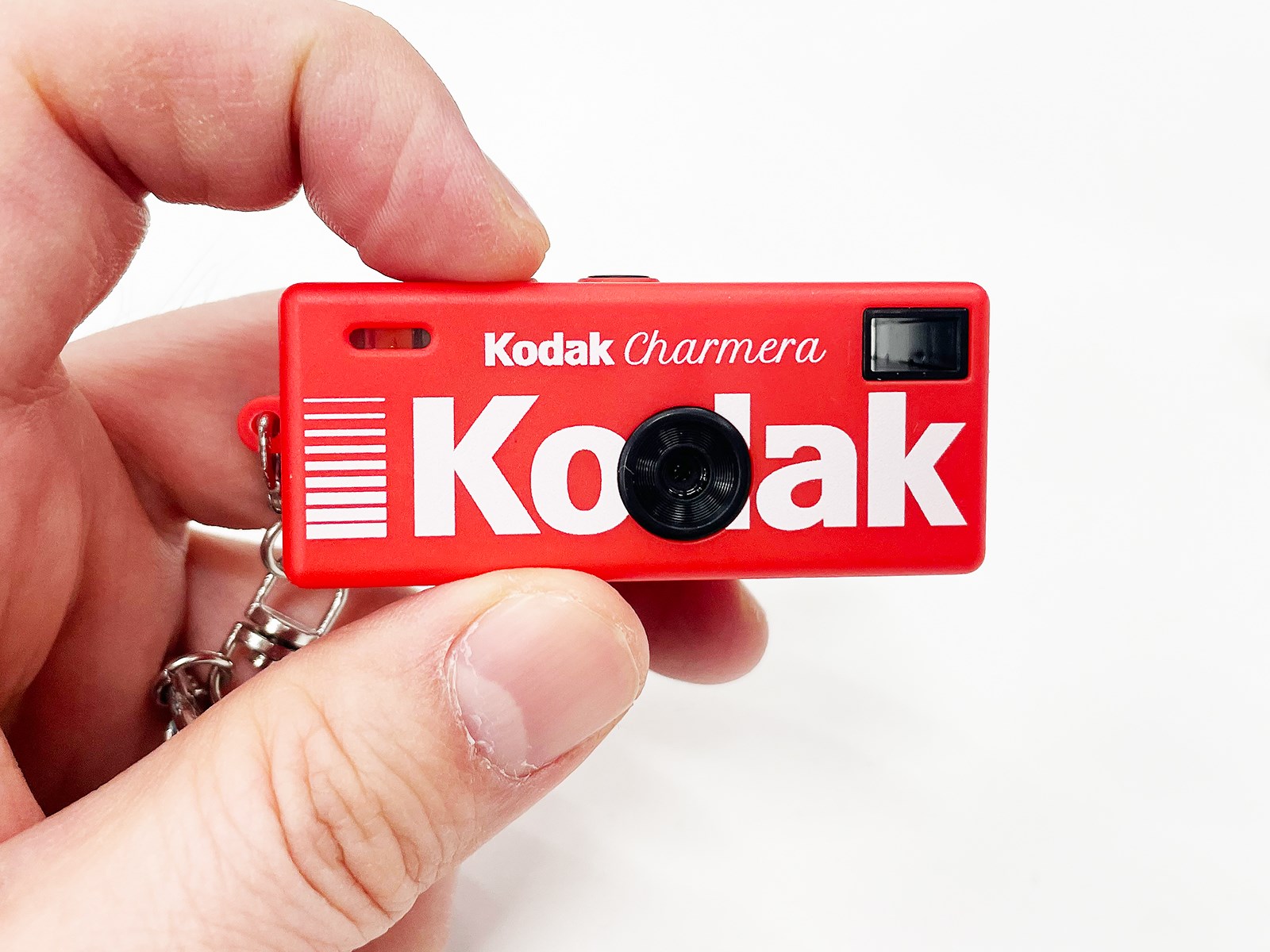 筆者が引き当てたデザイン「TYPE02」。KODAKの象徴イエローモデルや、シークレットのスケルトンモデルも欲しかったですが、これはこれで大変カワイイのでヨシ！