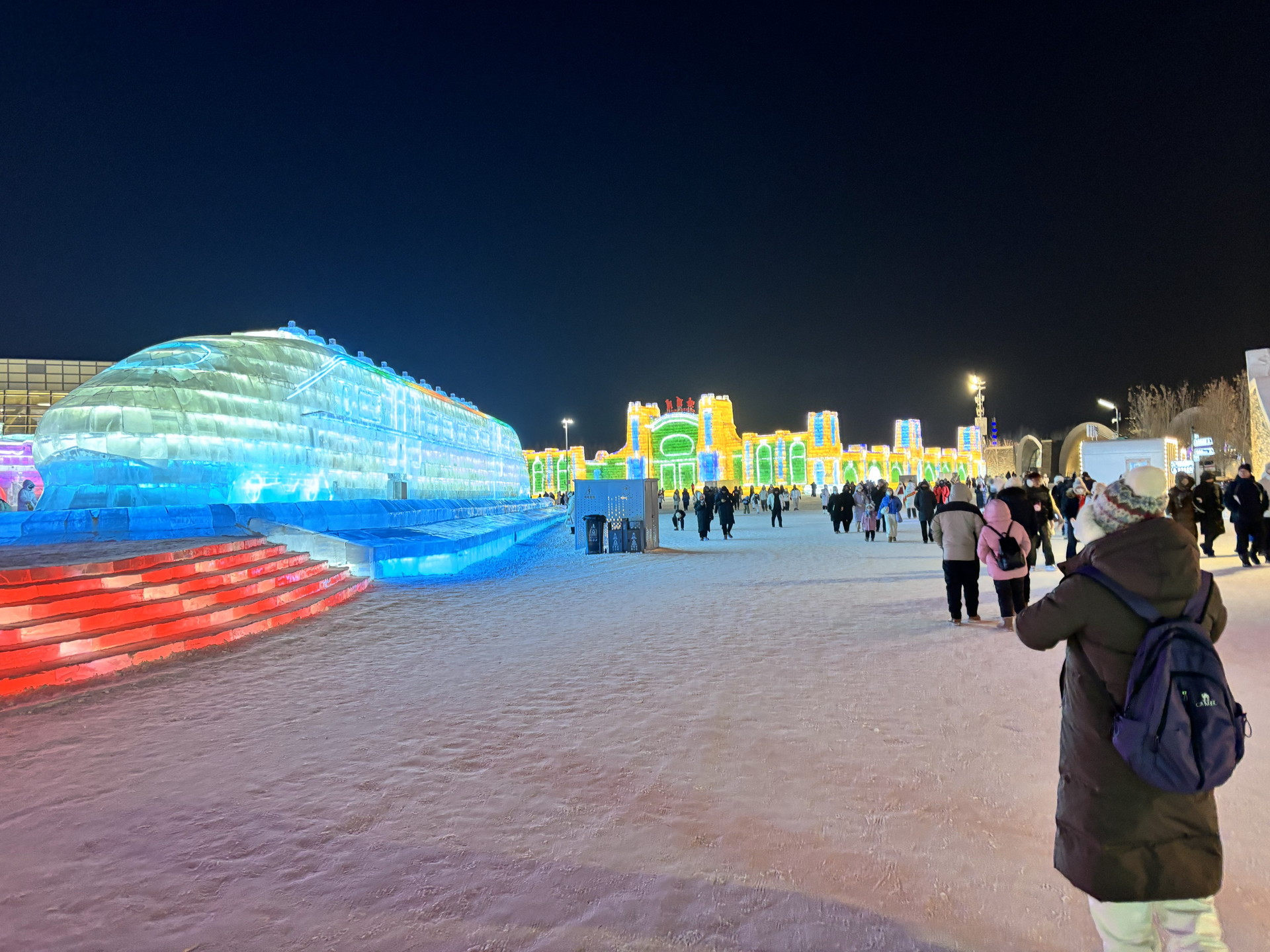 綺麗だけど寒いよー。寒いけど綺麗なんですよー。ハルビン氷祭り（氷雪大世界）