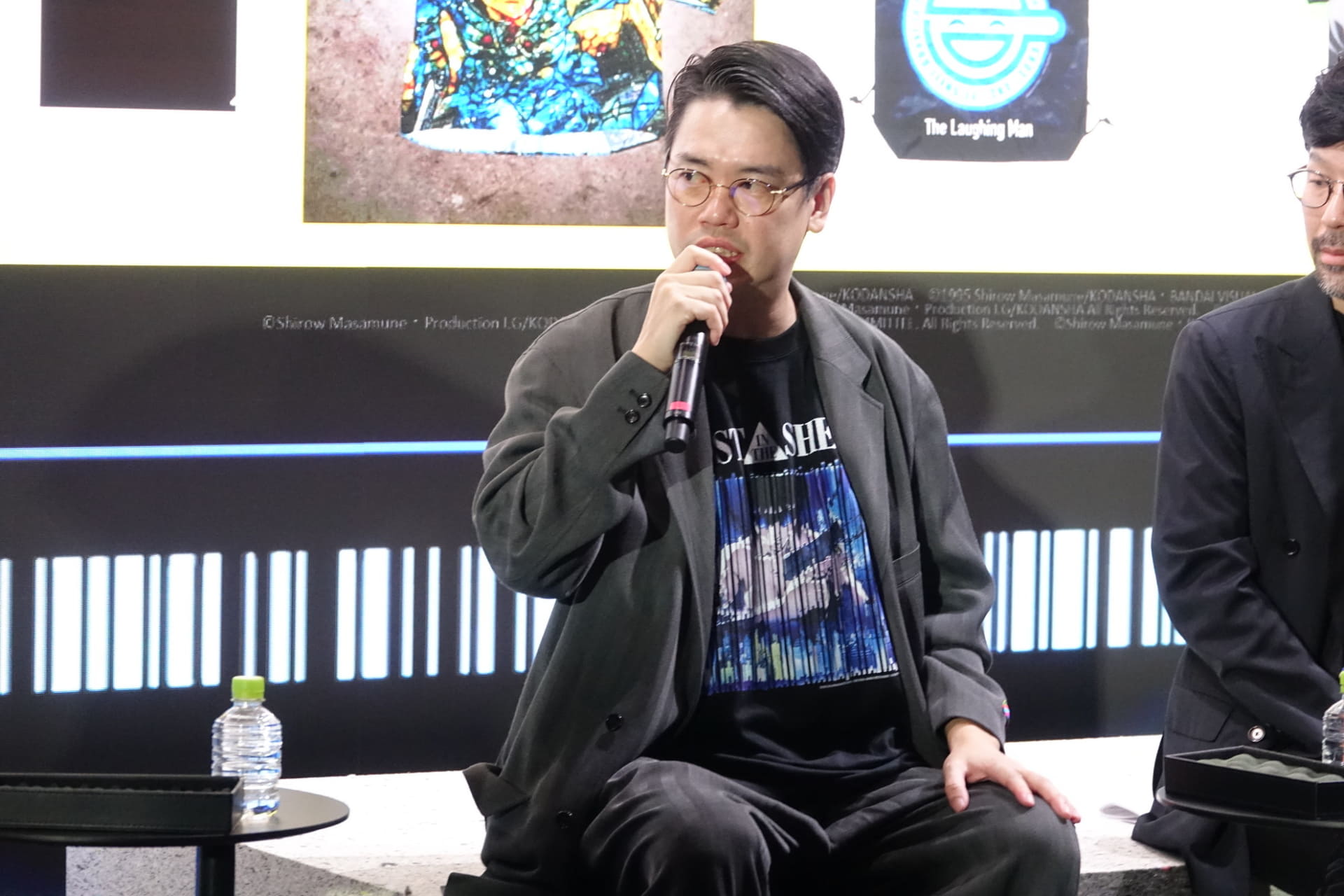 登壇者もグッズを着用