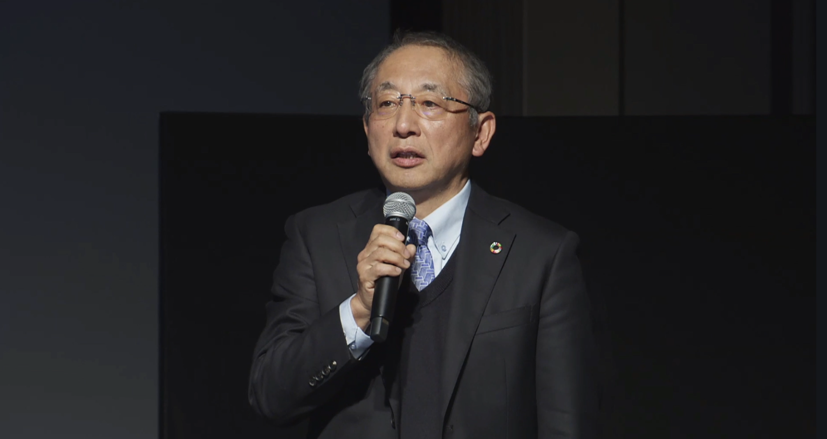 ソフトバンク CFOの藤原和彦氏