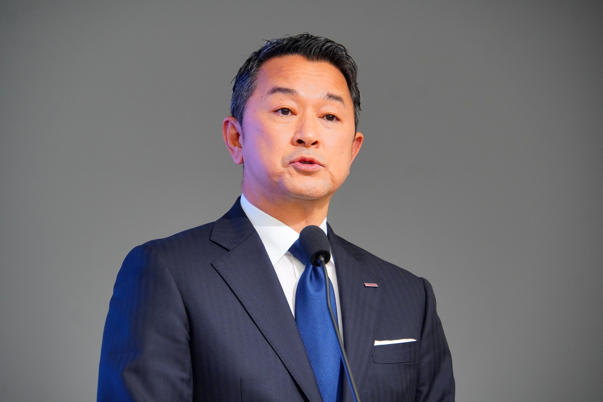 見込みよりも端末が返却されてしまったと語る前田氏（＊写真は第2四半期の決算で撮影したもの）