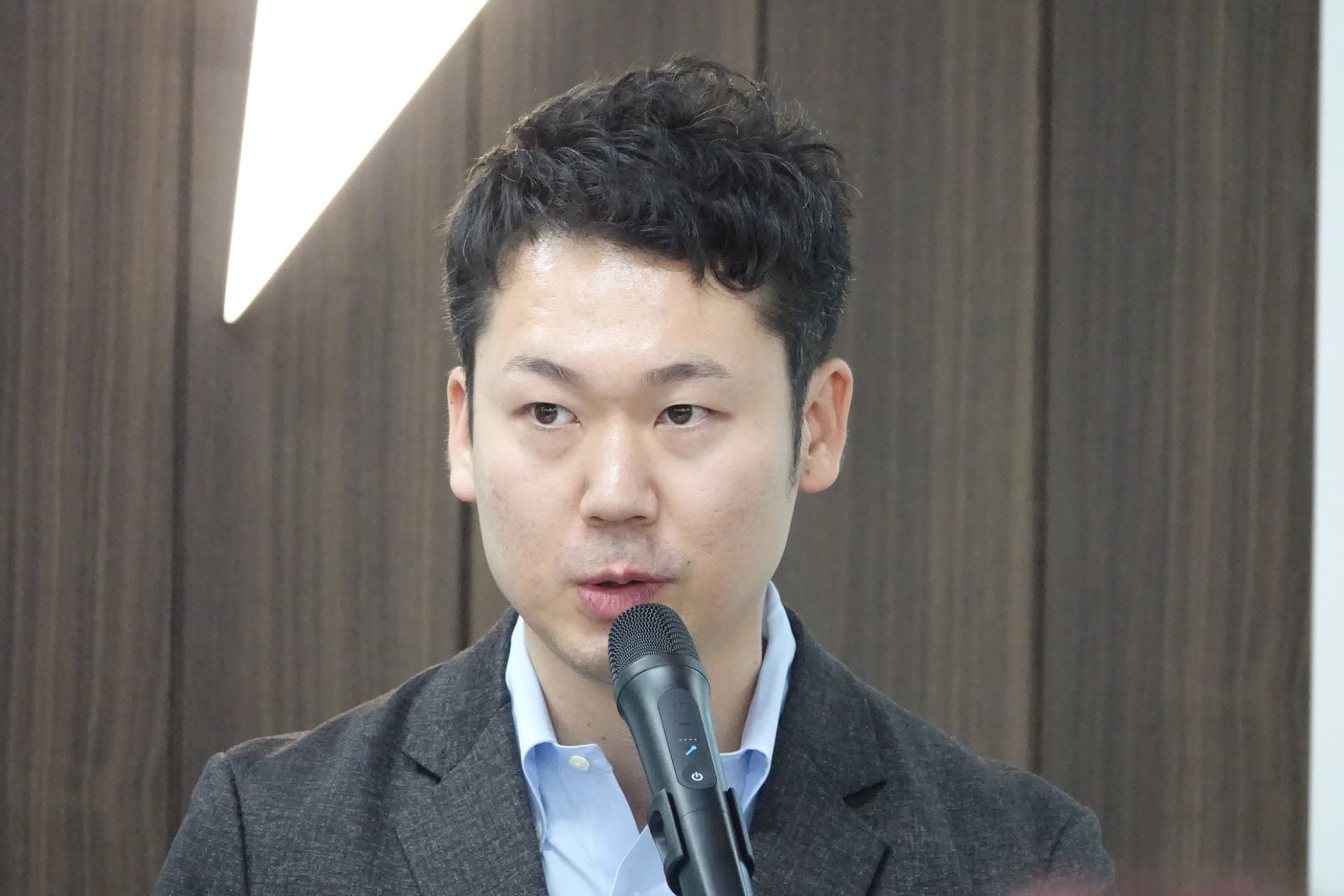 代表取締役CEOの猿渡歩氏