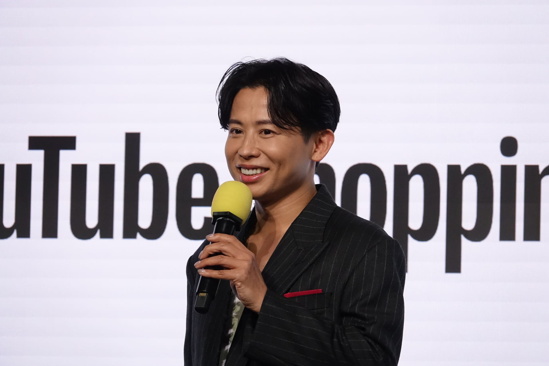 ヘア&メイクアップアーティストの小田切ヒロ氏