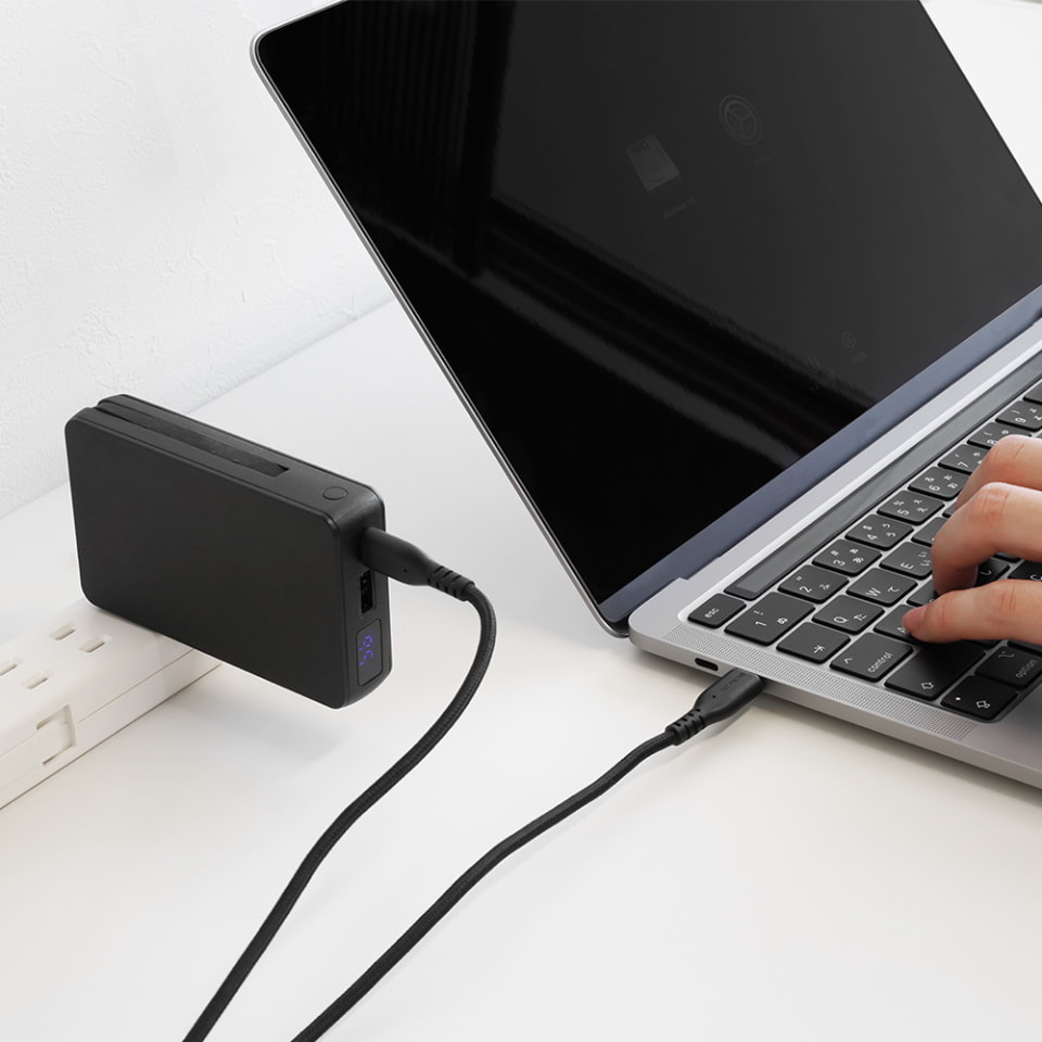 オウルテックから準固体電池採用のモバイルバッテリー「OWL-LPBAC5003