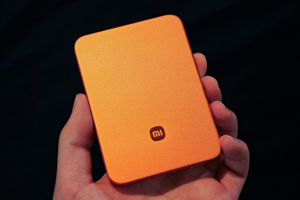 シャオミのモバイルバッテリー「Ultrathin Magnetic Power Bank 5000