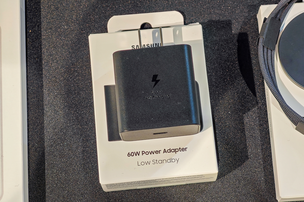 60Wアダプター