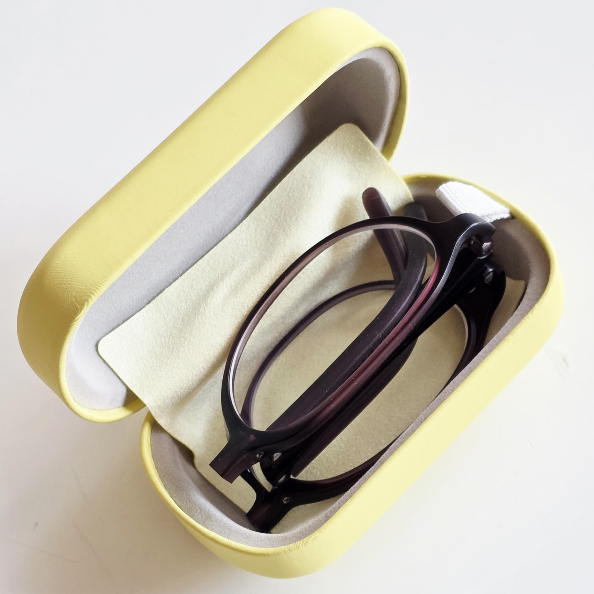 専用ケースと収納状態