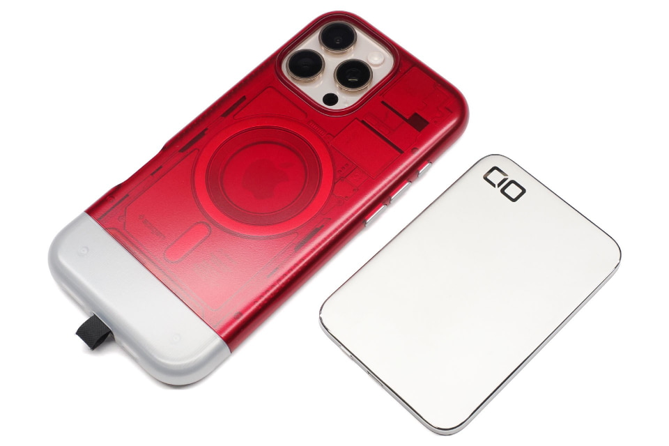 CIOの「SMARTCOBY ULTRA SLIM 3K」、3000mAhしかないコイツが俺の相棒