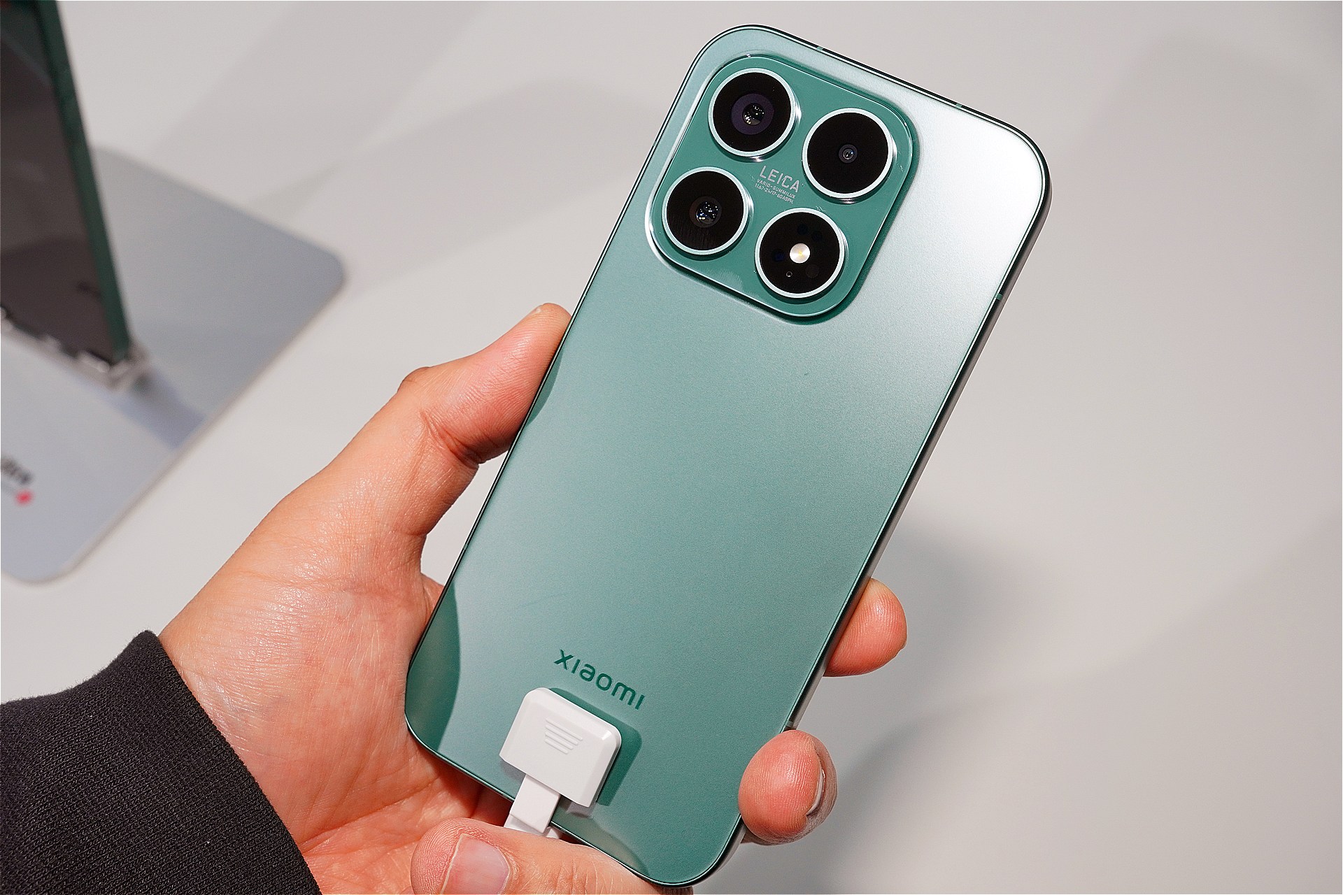 コンパクトハイエンドという位置づけのXiaomi 17