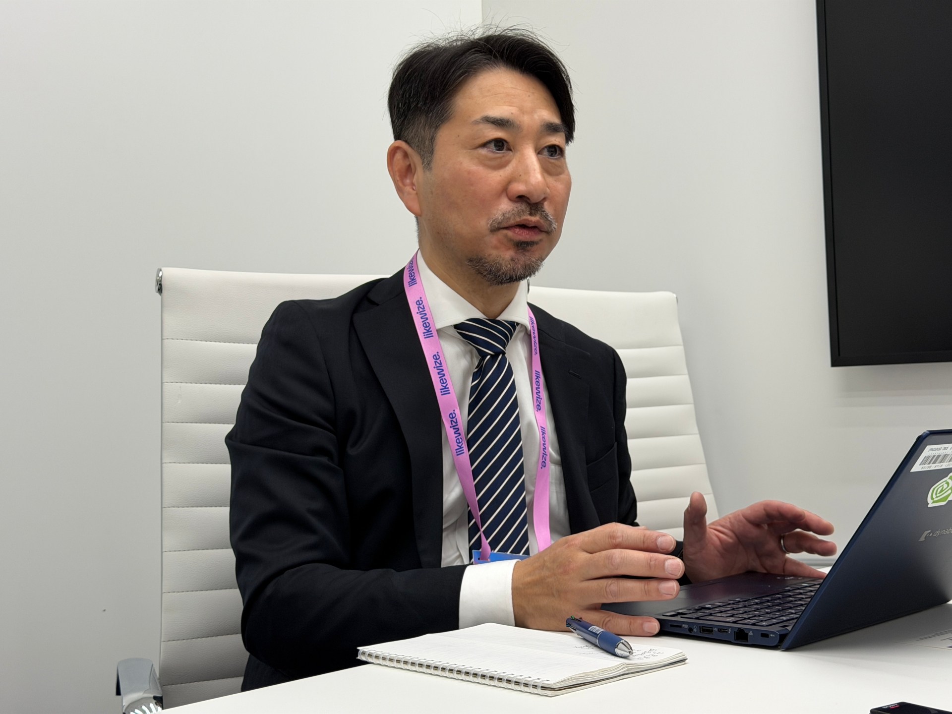 KDDI コア技術統括本部 ソリューション技術運用本部 副本部長の田中仁氏