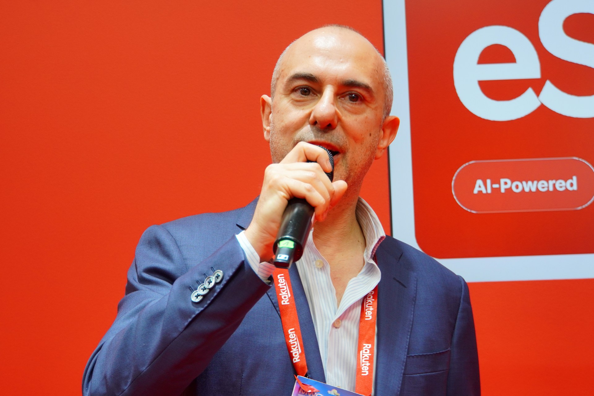 APIを通じてサービスを提供することで、シームレスなユーザー体験が可能になると語った楽天モバイルのドルチェ氏