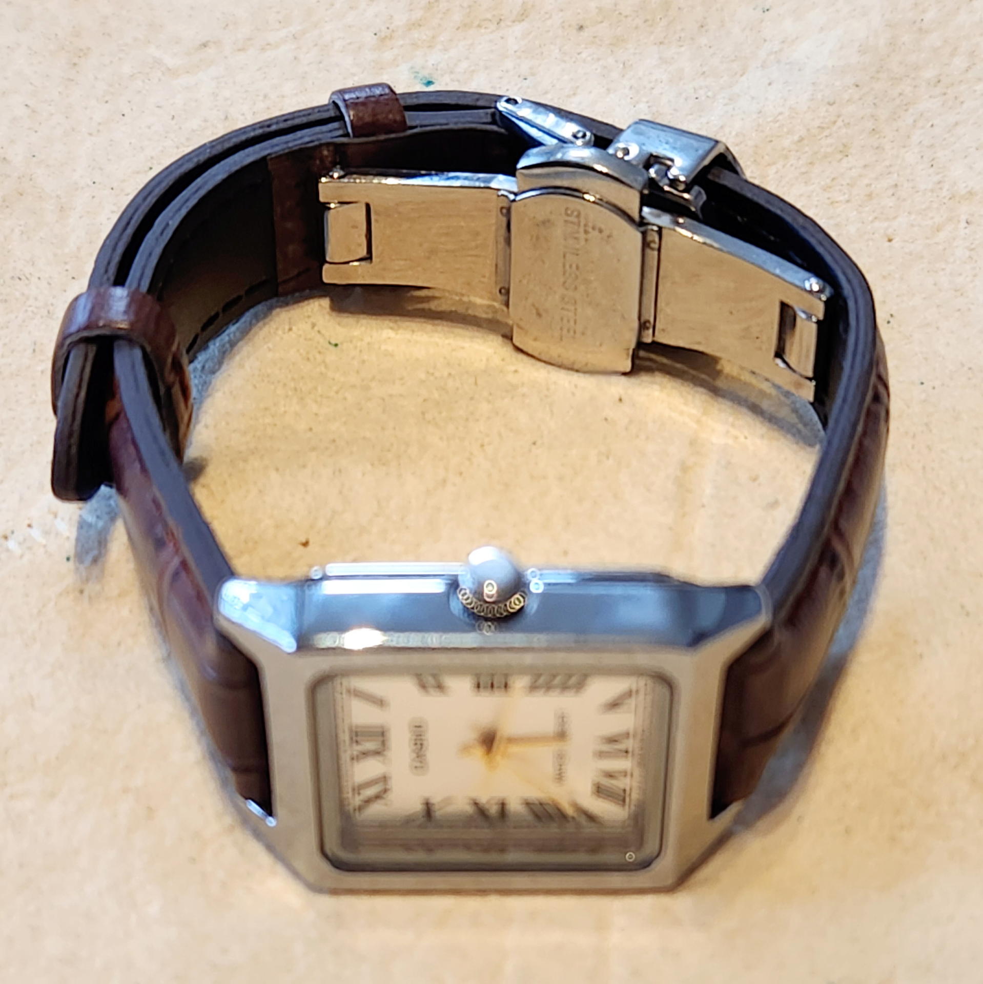 Dバックル展開状態