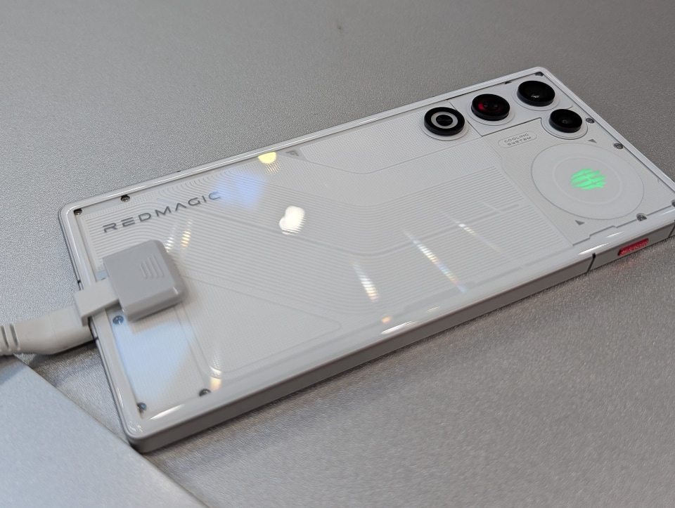 REDMAGIC 11 Air」発表、薄型ゲーミングスマホが9.5万円～ - ケータイ