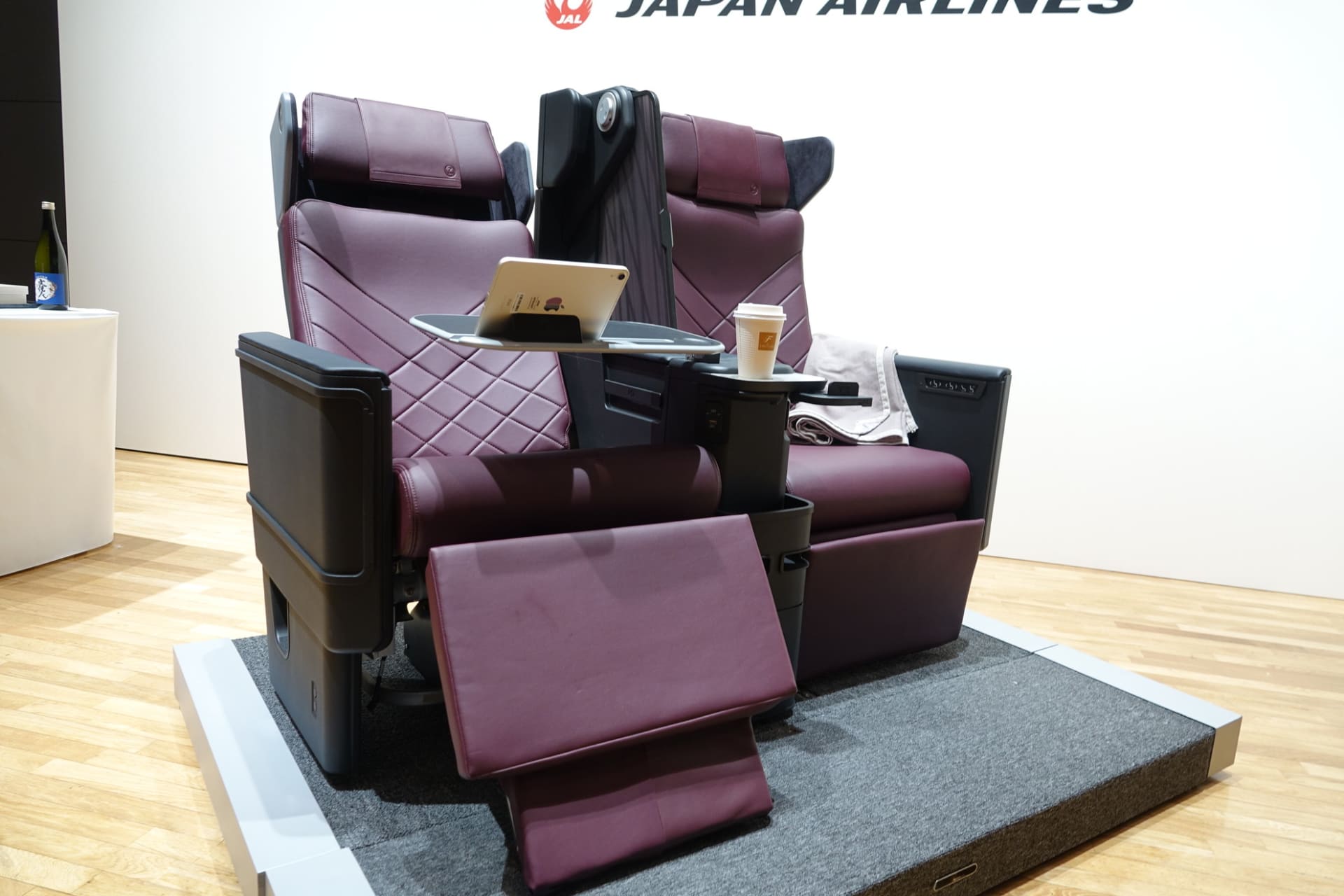 国内線新機材737-8でファーストクラスを設定