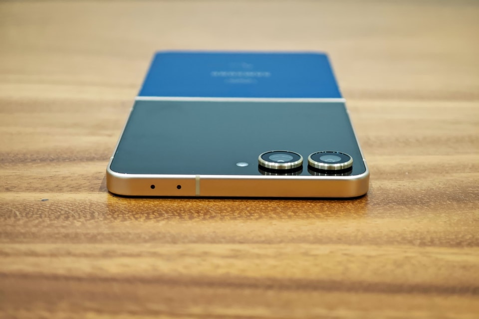 Samsung Galaxy Z Flip7 Olympic Edition」クイックフォトレビュー