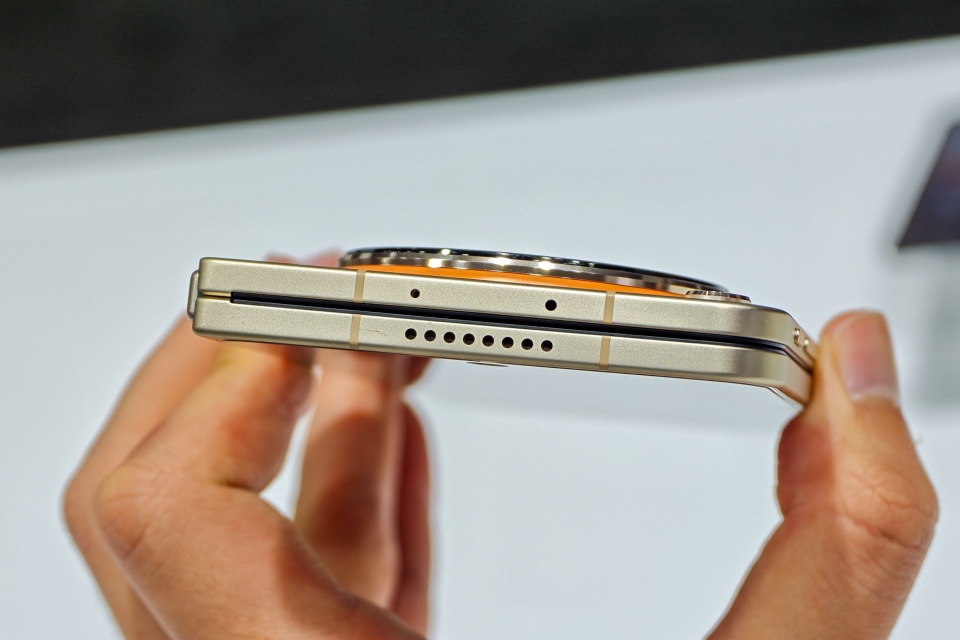 写真で見る「OPPO Find N6」グローバル発表会] - ケータイ Watch