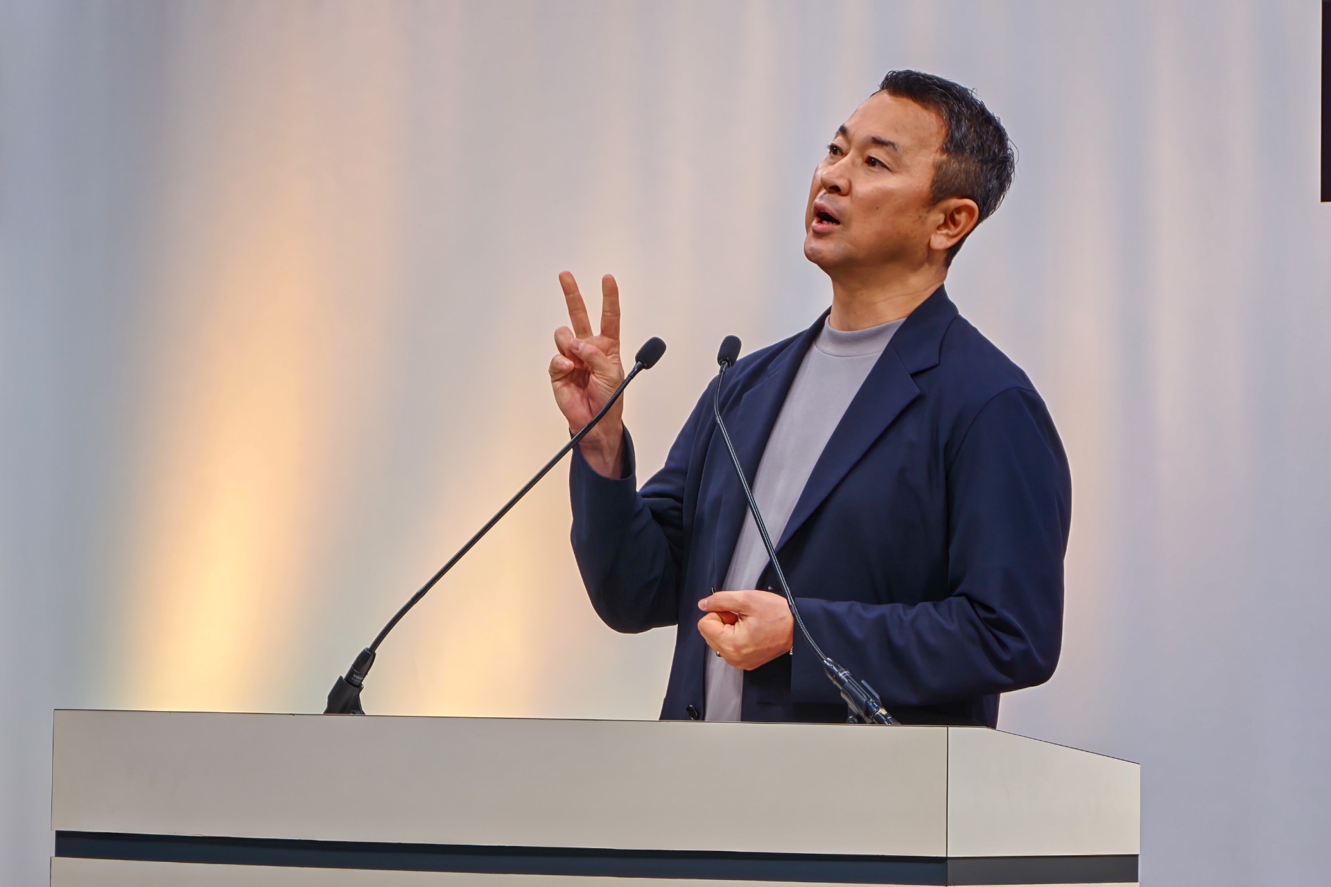 NTTドコモ 代表取締役社長 前田義晃氏