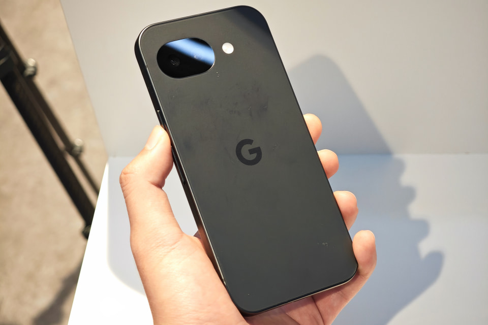 写真で見る「Google Pixel 10a」] - ケータイ Watch