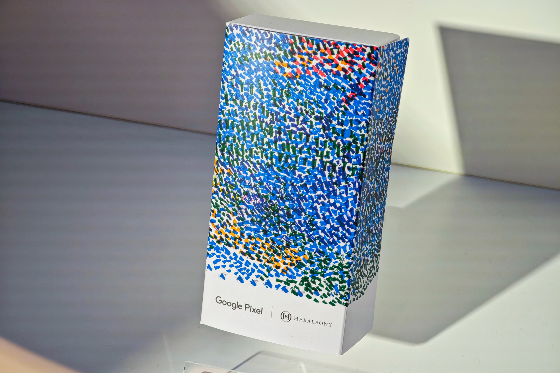 藤田望人氏の作品「展開のたね ―組み合わせから生まれるデザイン―」