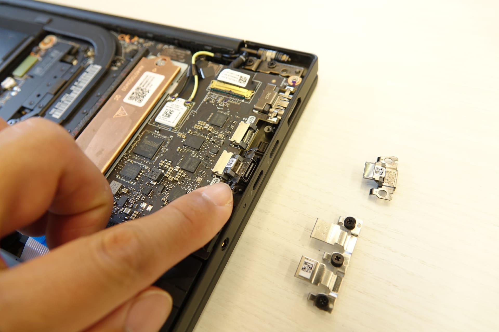 USB Type-Cポートも1つ単位で交換できる