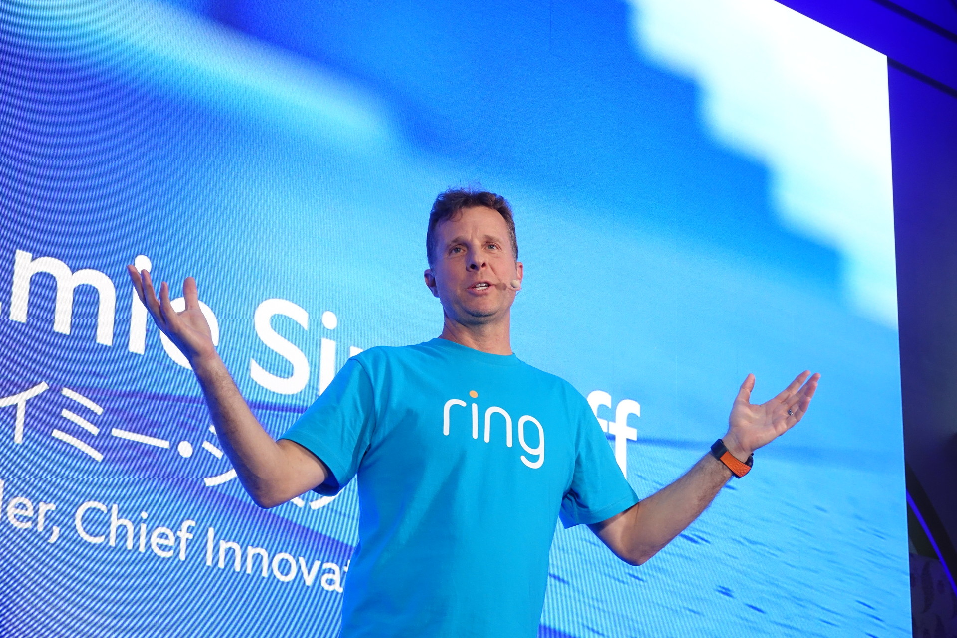 左＝Ringのジェイミー・シミノフ氏。右＝Ring Japanの瀬口雄介氏