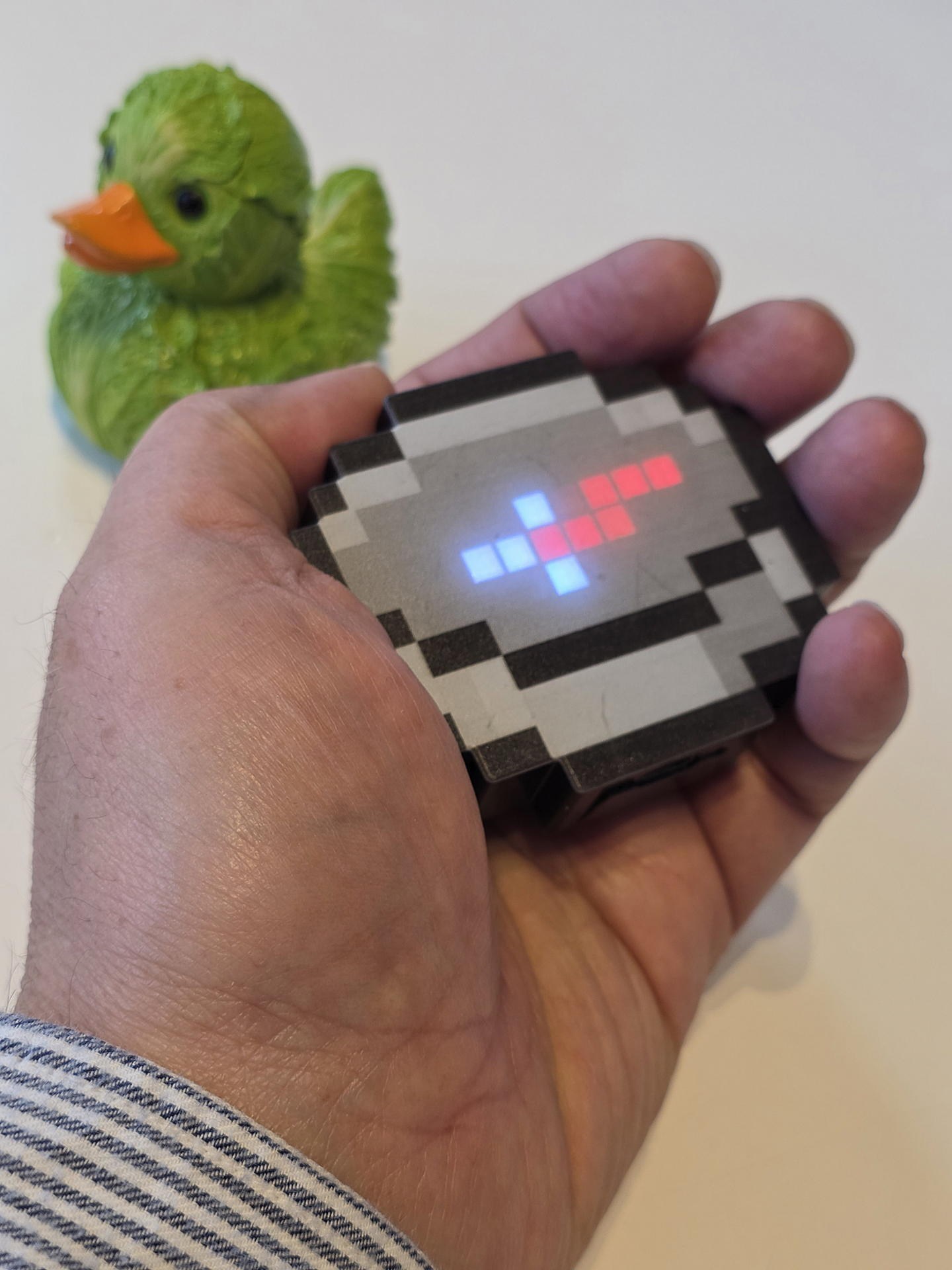 偶然をマキシマイズするなら、ある意味で理想的なピクセルコンパスだ