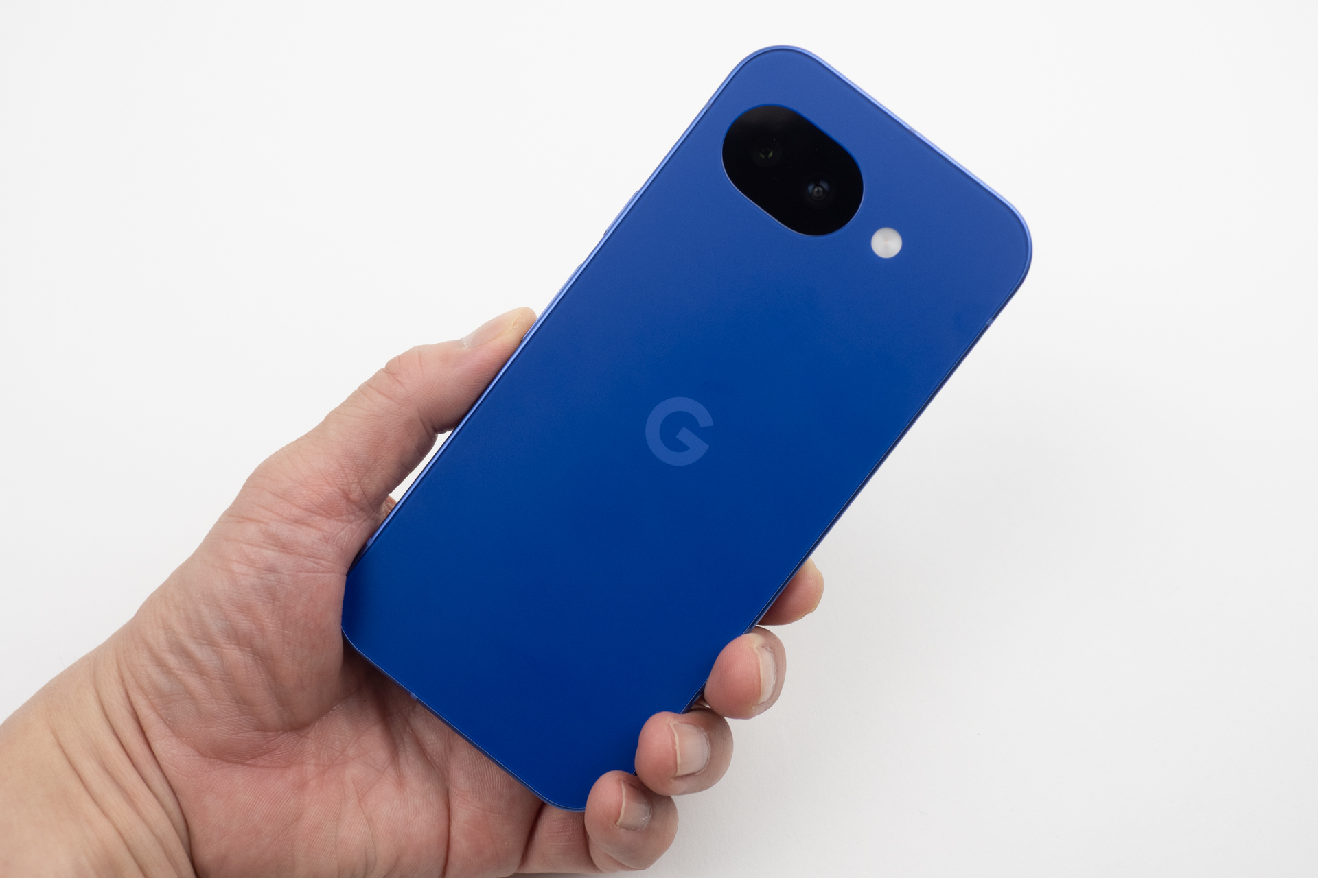 特別版ながら、価格は通常版と同じIsai Blueが狙い目か