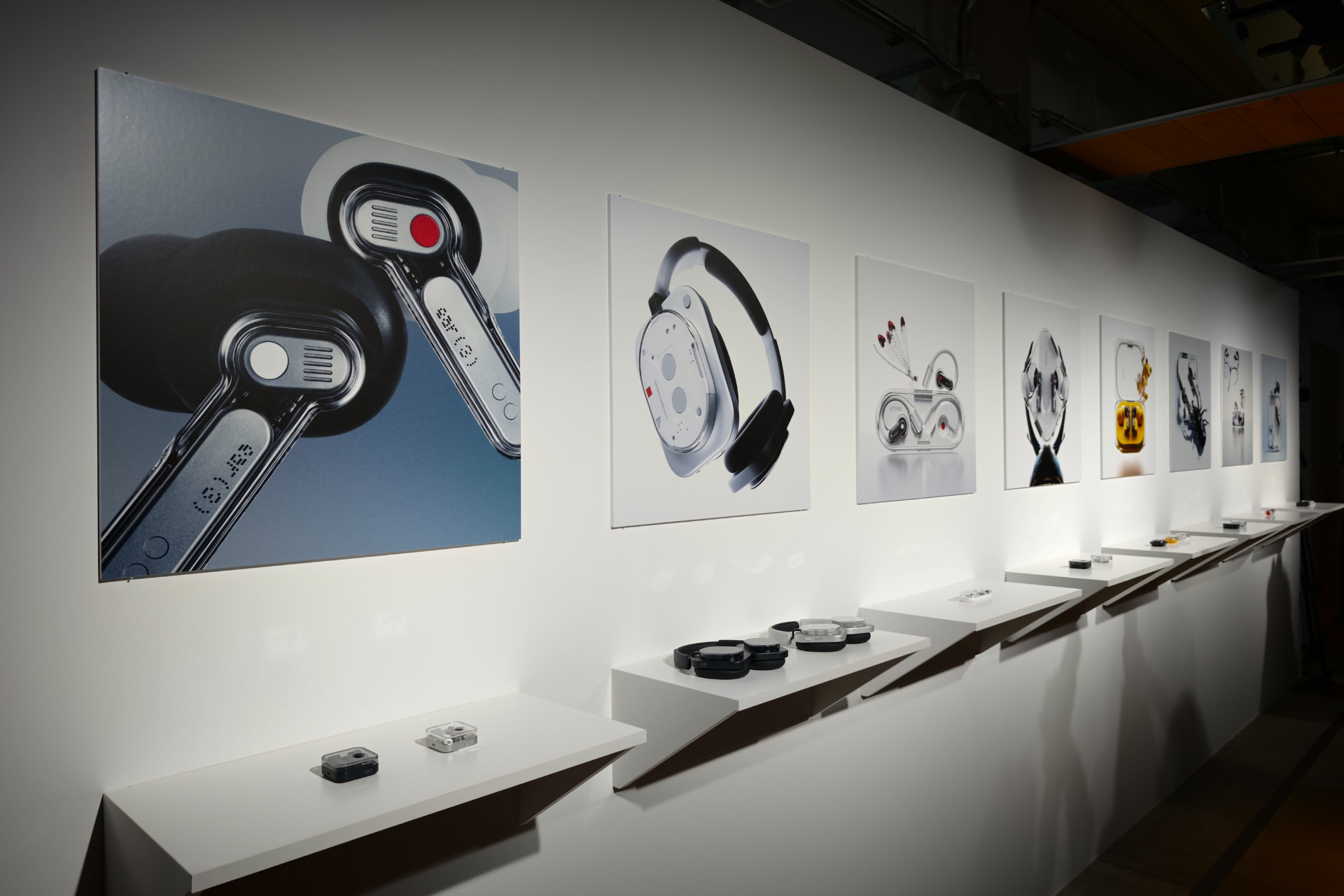 歴代Nothing製品も展示