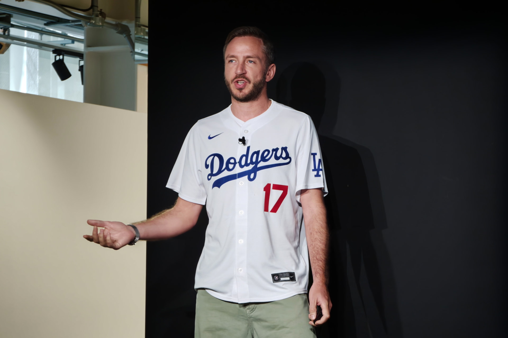 Nothing チーフ・ブランド・オフィサー チャーリー・スミス氏