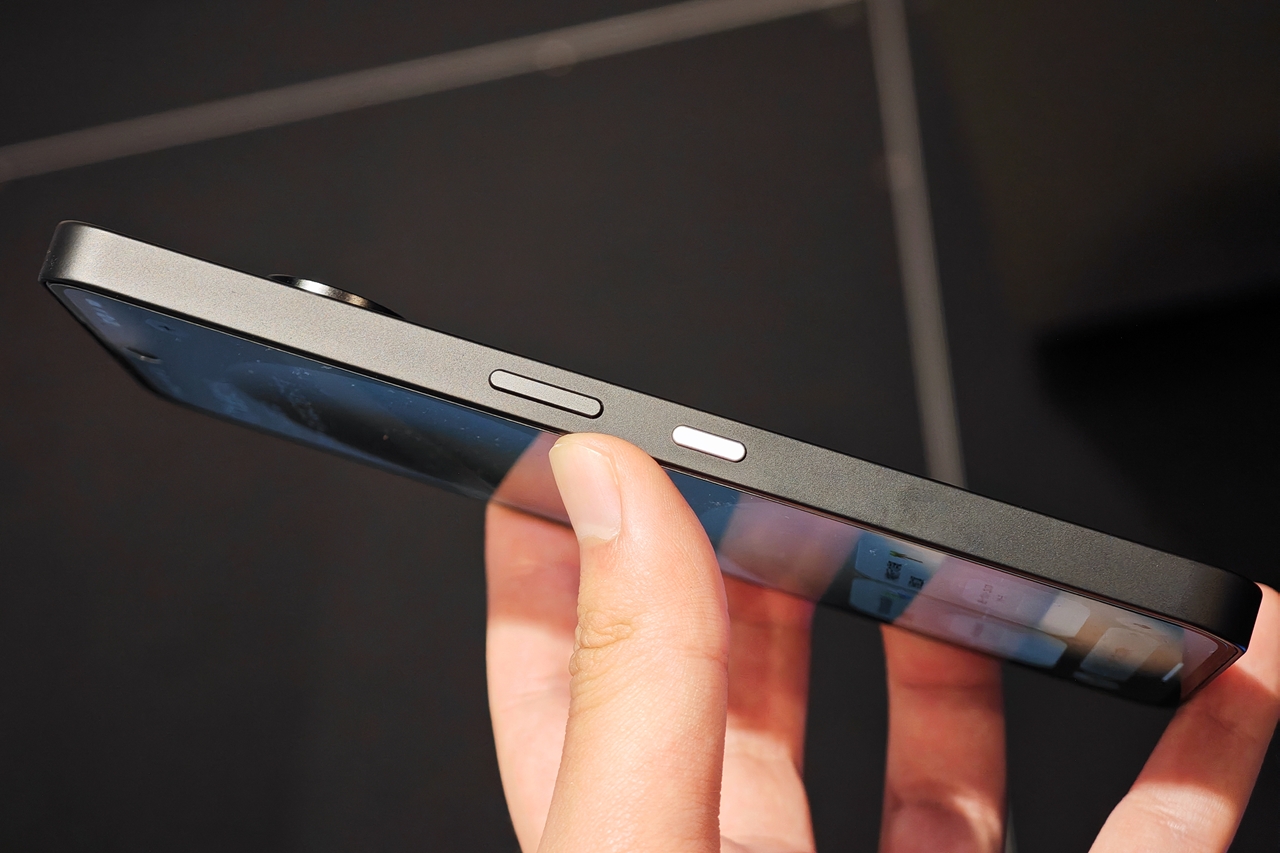 トゥルーブラック