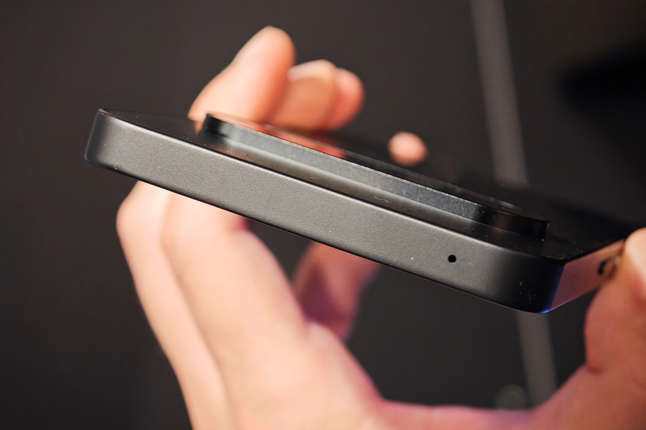 トゥルーブラック