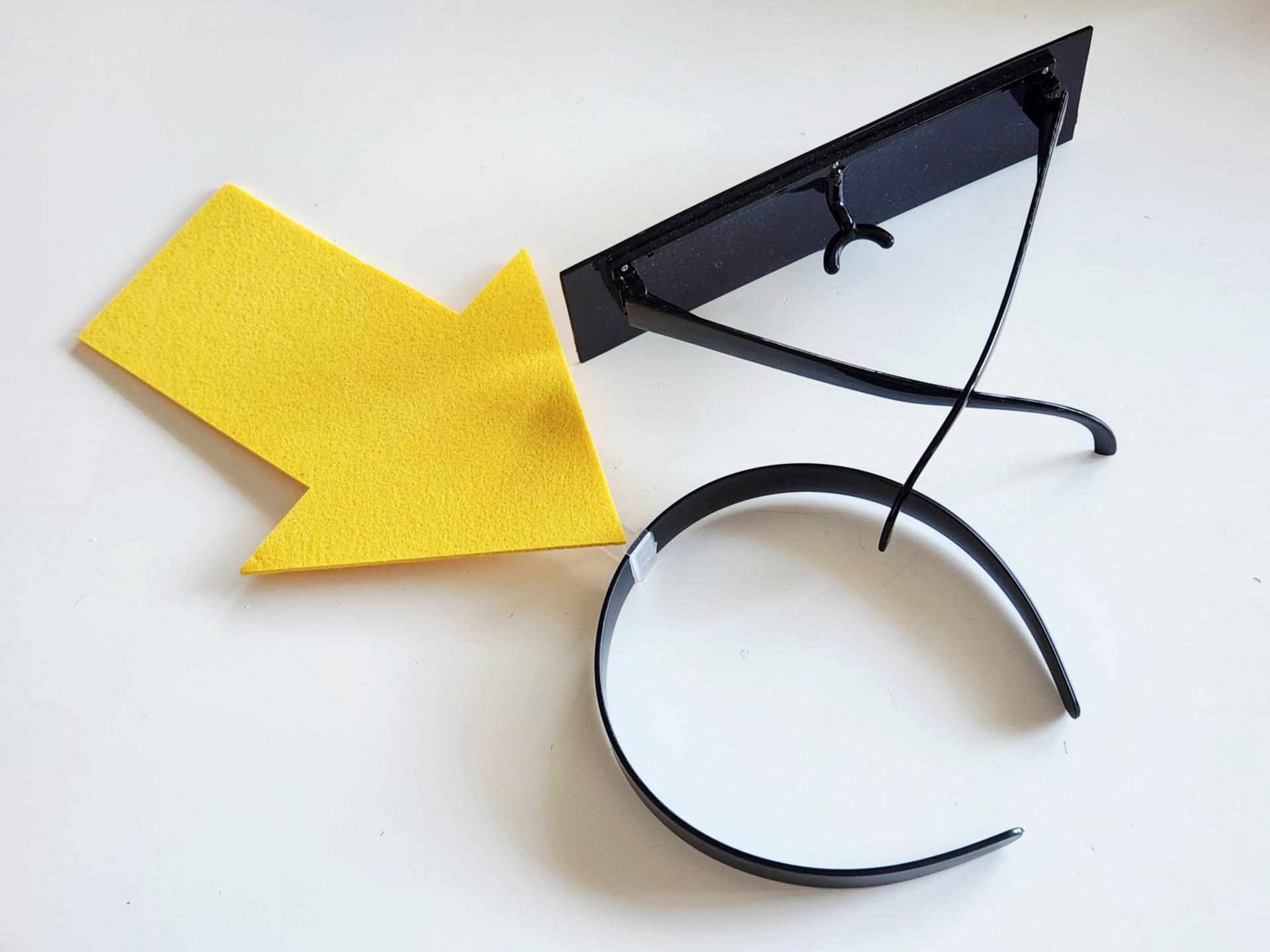 もはやプライバシー保護なのか公開処刑なのか判別不能なコンビネーション例2。