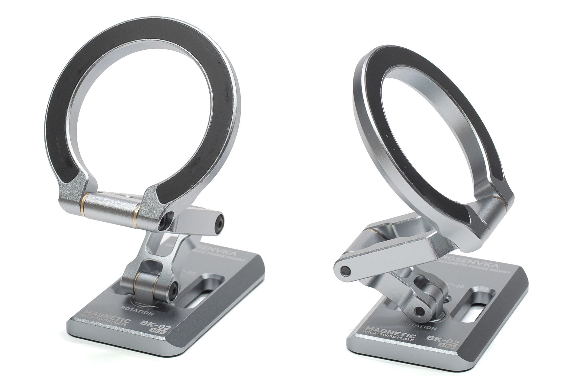 アームと台座の接続部は360度自由に回転させられる。