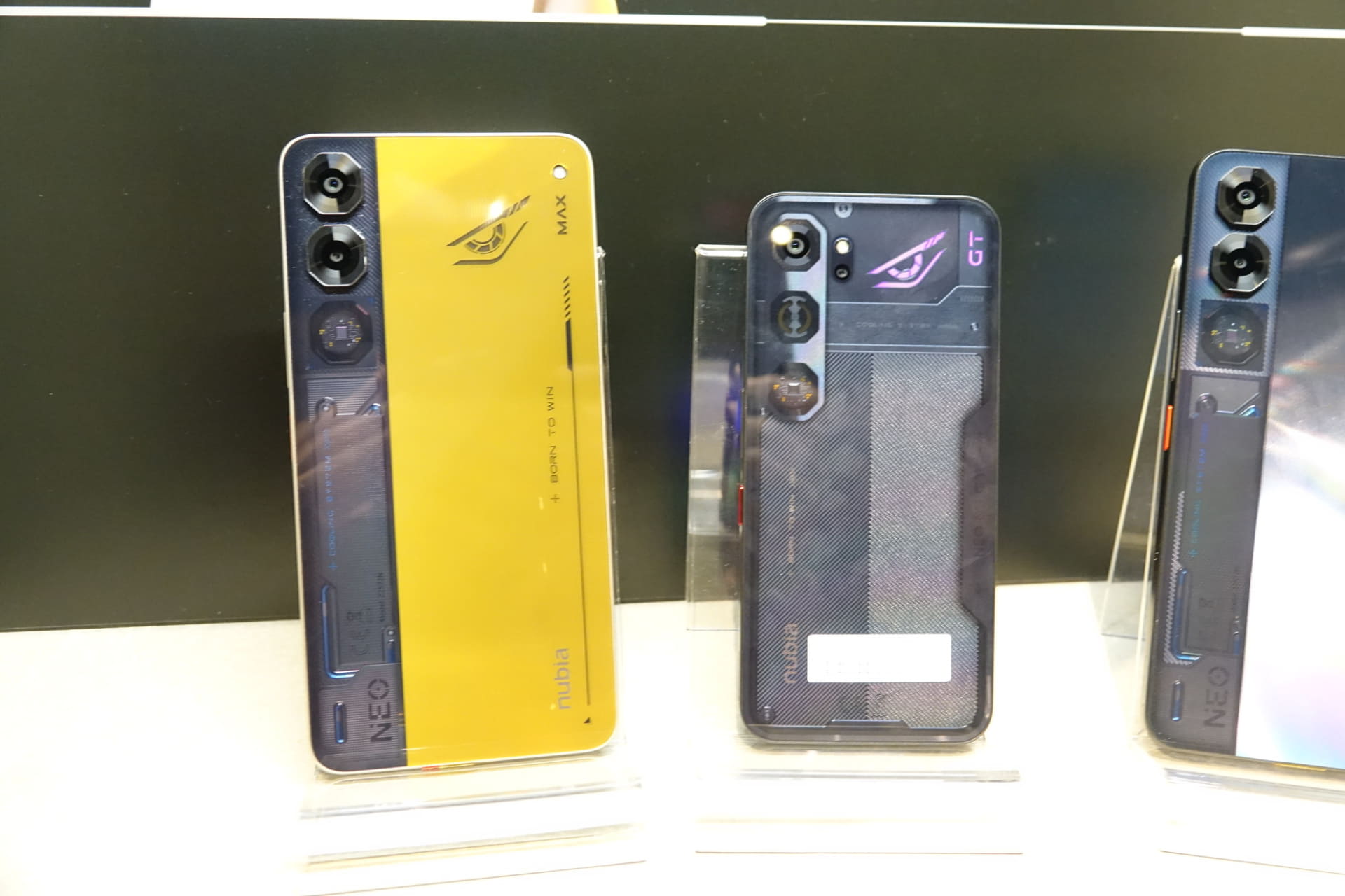 nubia Neo 5 GT Maxとnubia Neo 5 GT