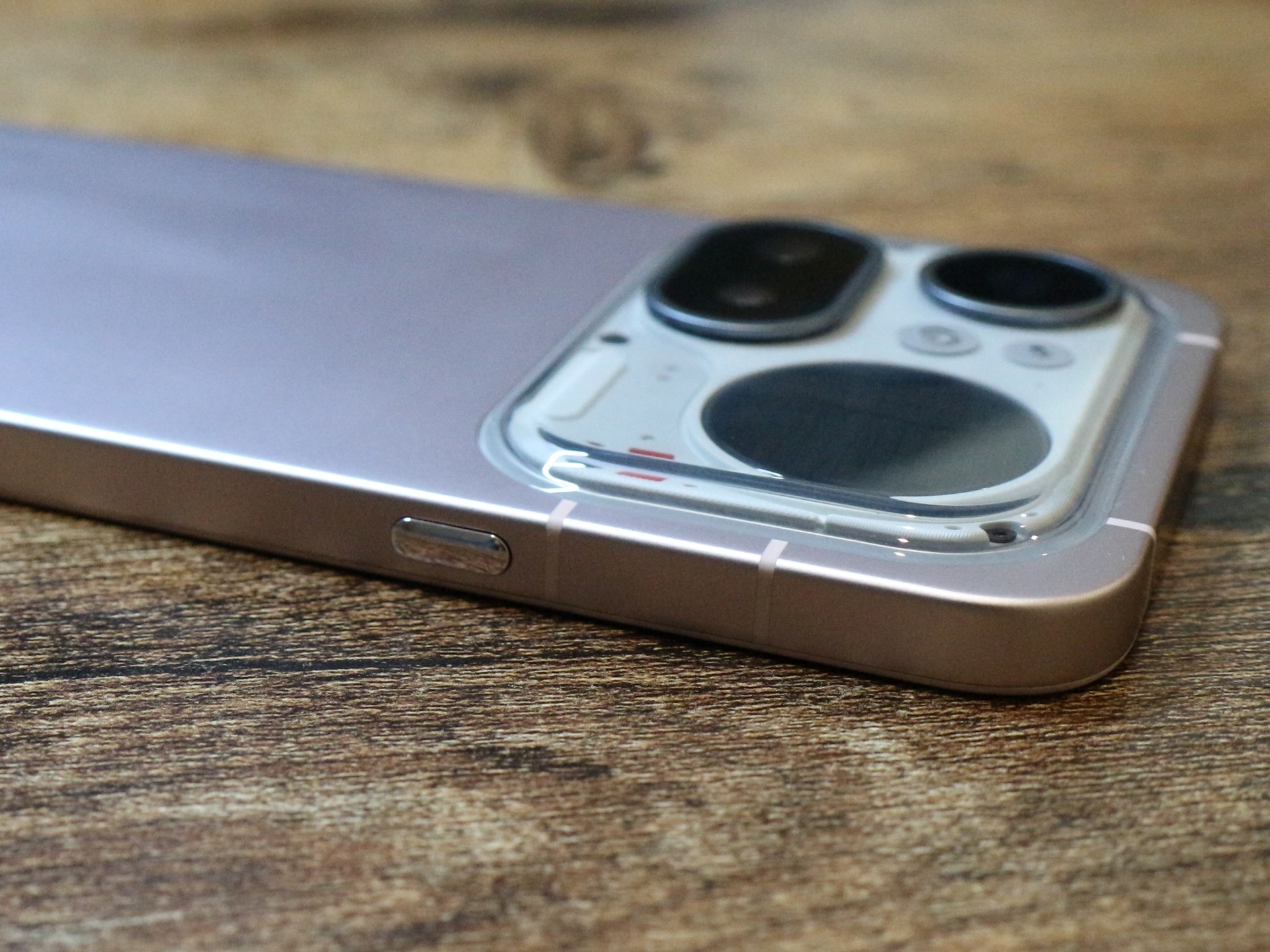 Nothing Phone(4a)シリーズよりEssential Keyは左側面に移動