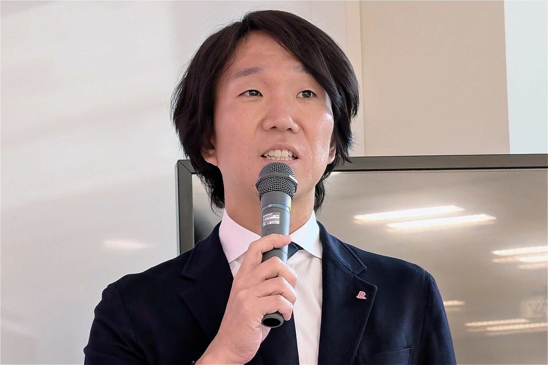 山田浩史氏