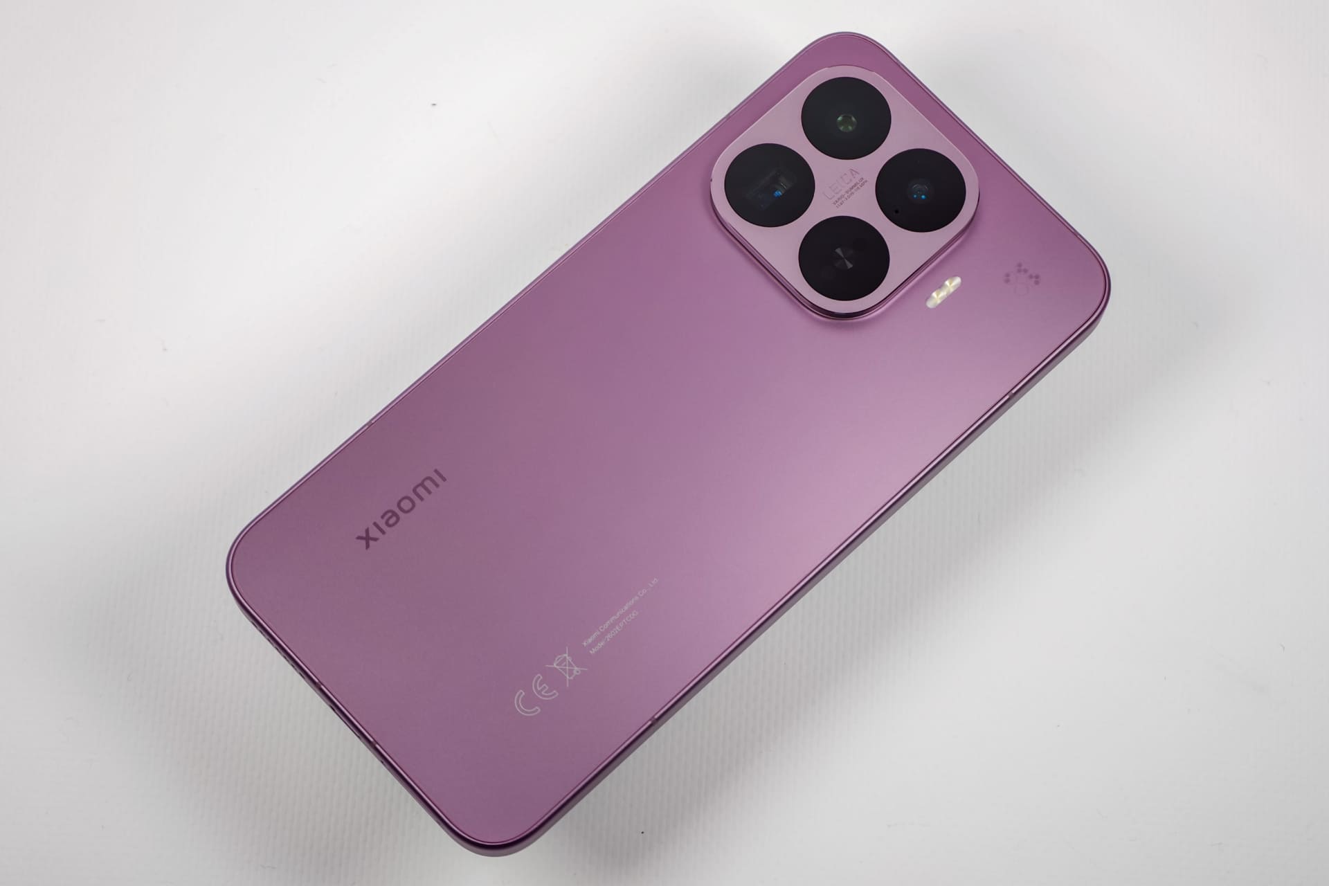画像は開発中のもの。日本発売モデルにはFeliCaが搭載されている