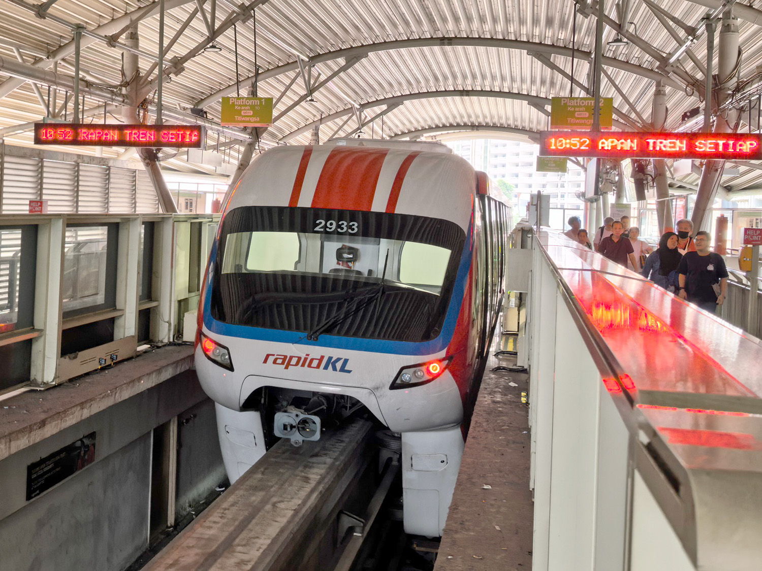 KLモノレールのセントラル駅もある