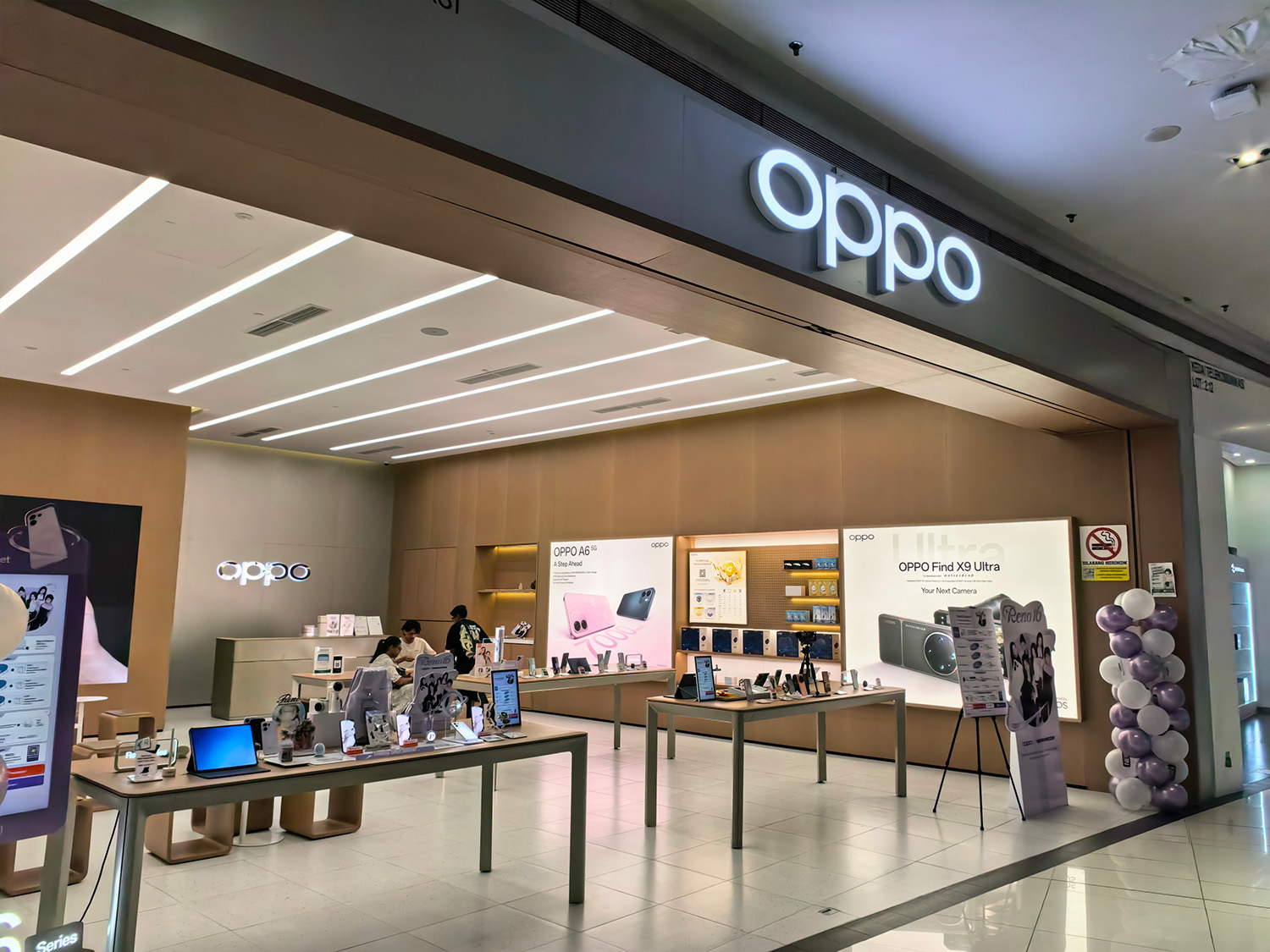 OPPOストア
