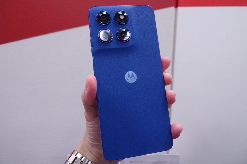 写真で見る「moto g37/g37j」] - ケータイ Watch