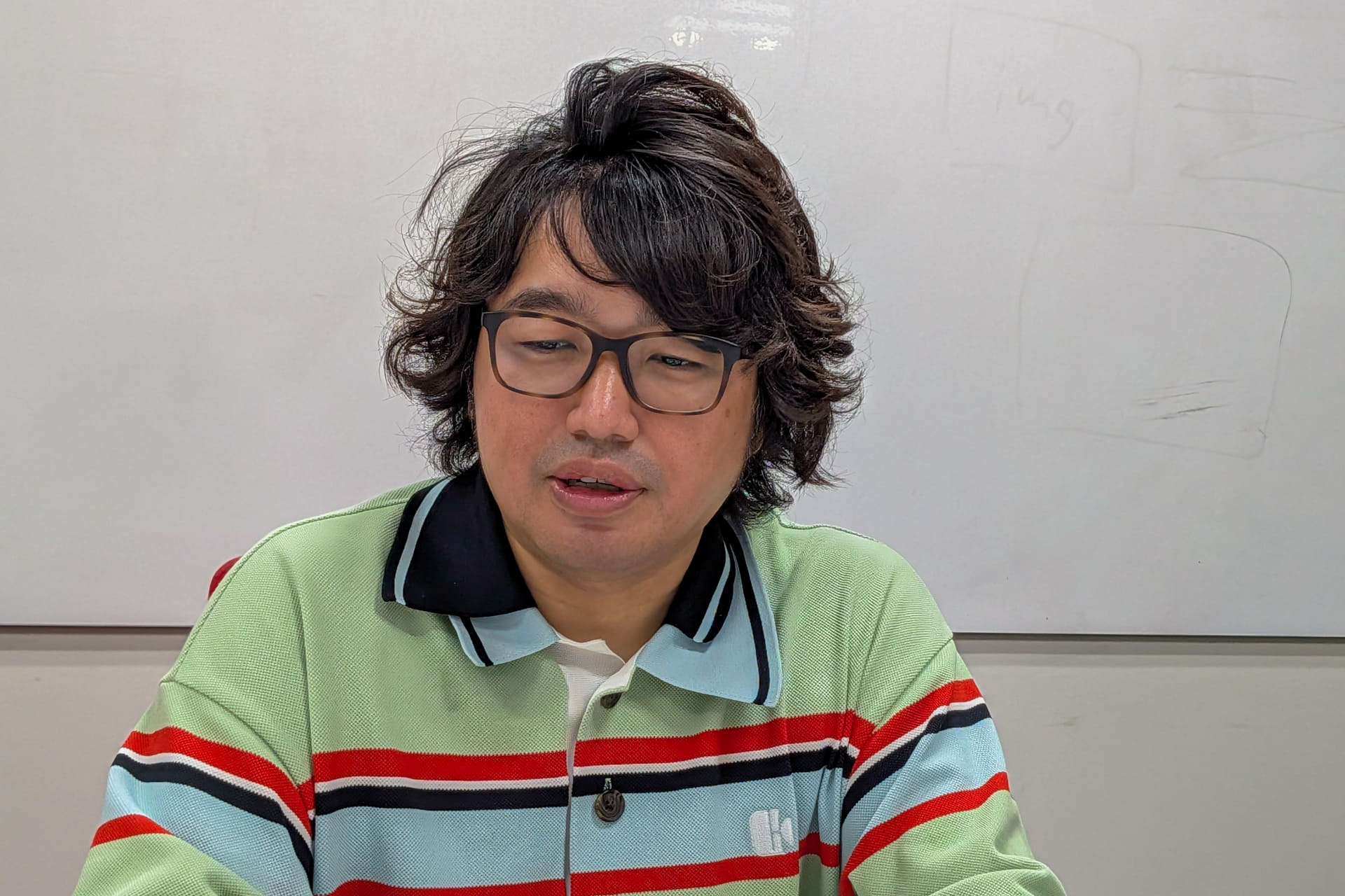 石野氏