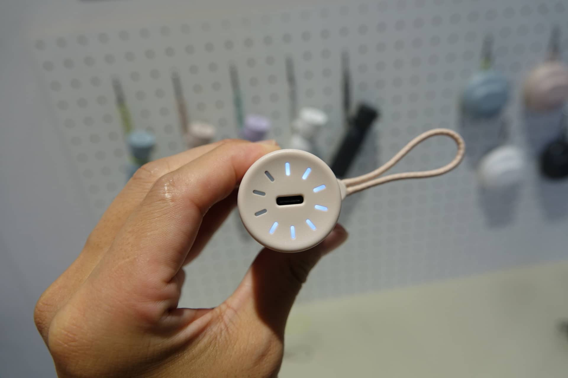 電池残量を示すLEDランプ