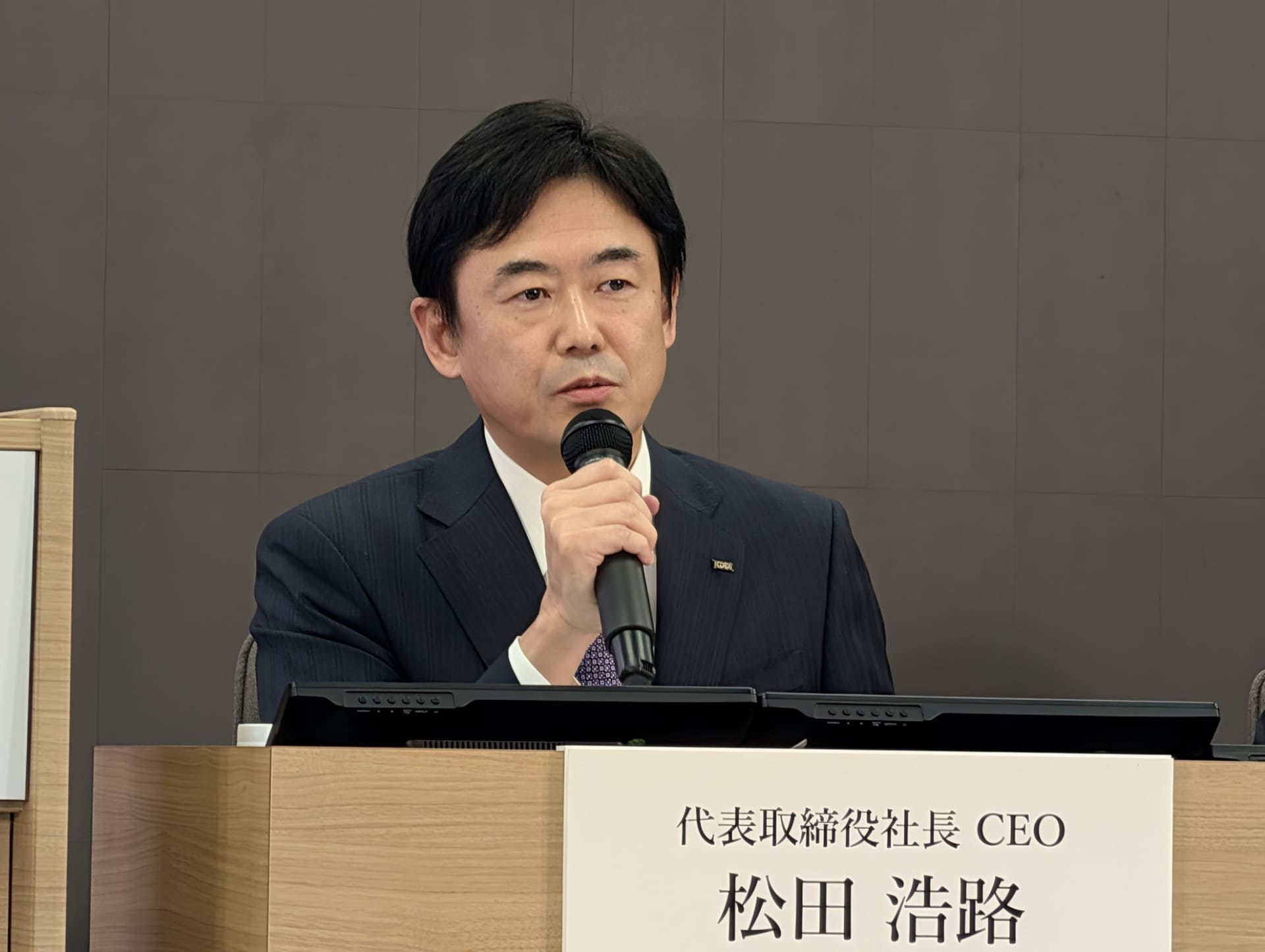 KDDI代表取締役社長の松田浩路氏