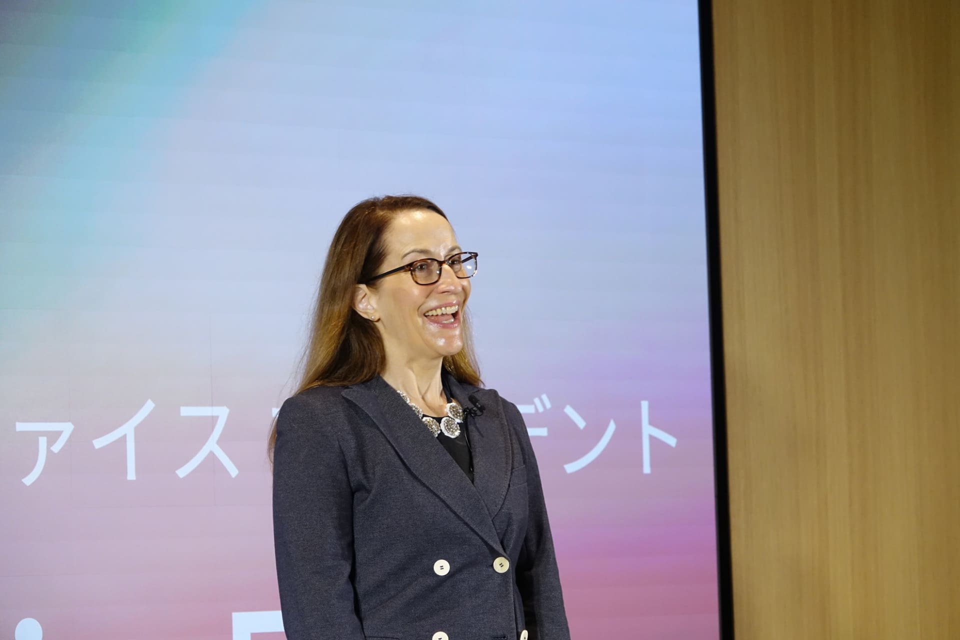 Google Store ヴァイス プレジデントのマライア フィンリー氏