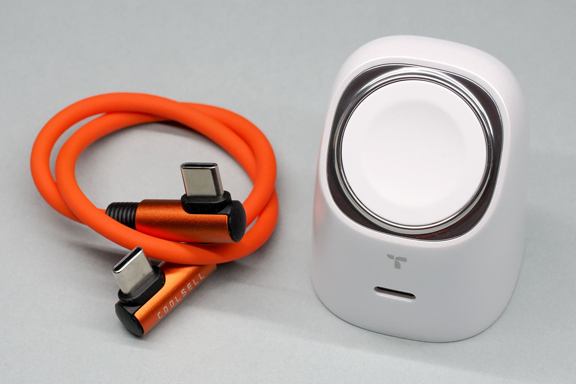 Apple Watch用の充電器（充電パッド）は不要で、このUSB充電器と短いUSB-Cケーブルがあれば「サイクリングお守りUSB充電器携行」はOKとなった。